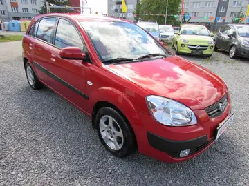 Kia Rio, 1.4i 71kW, serviska, nová STK