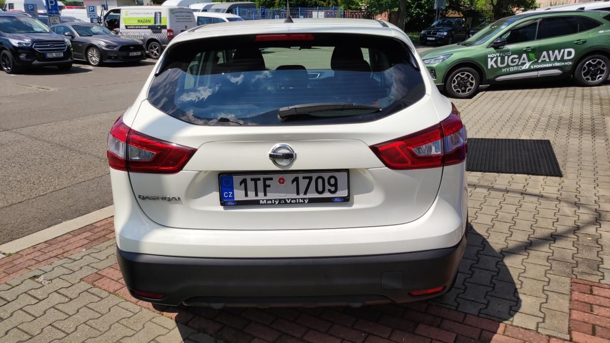 Nissan Qashqai, 1.2 DIG-T, 1.maj,ČR, - fotka 6