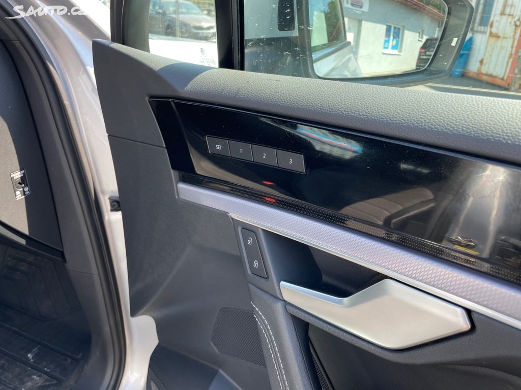 Volkswagen Touareg, 3,0 TDi 4X4 210kW R-LINE
