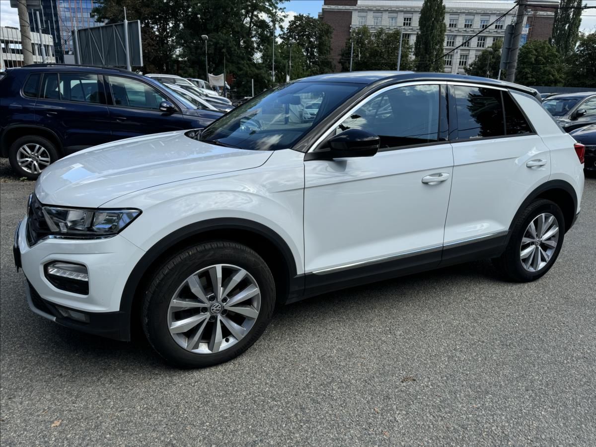 Volkswagen T-Roc, 2,0 110kw+ 4MOTION+LED.! - fotka 3