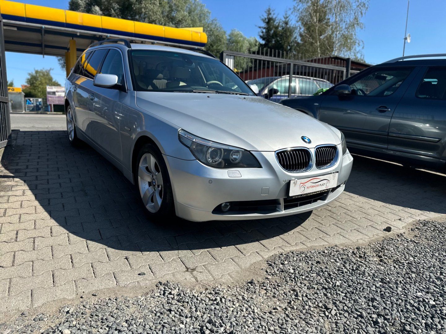 BMW Řada 5, 530Xd PĚKNÝ STAV - fotka 2