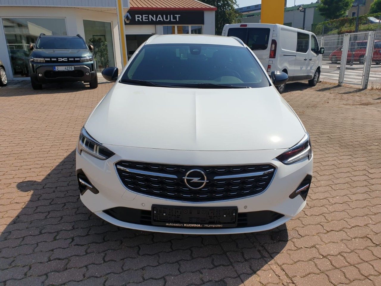 Opel Insignia, 1.5 CDTI TOP STAV - fotka 2