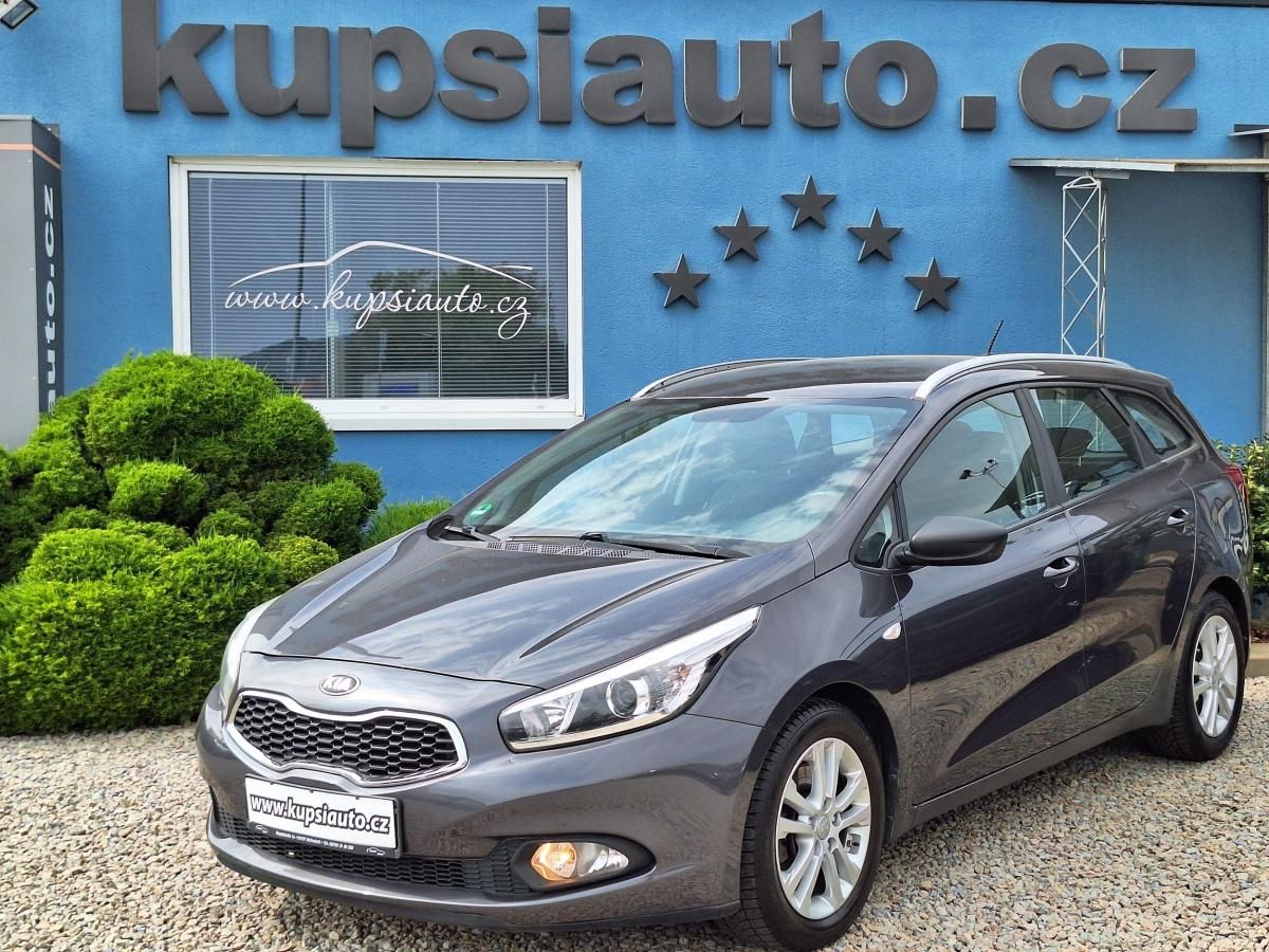 Kia Cee´d, 1,6CRDi 1. majitel, SERVISKA - fotka 2