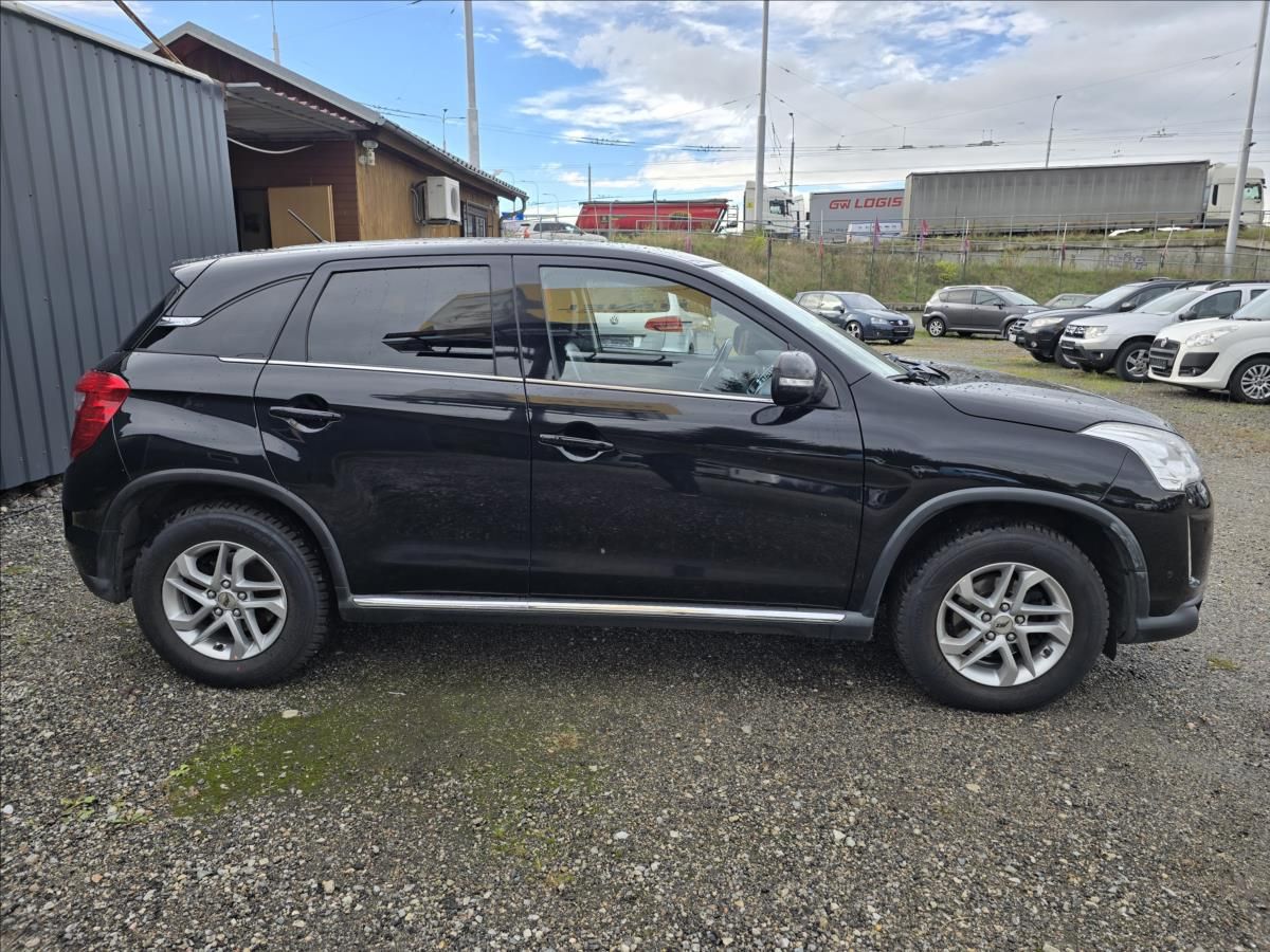 Citroën C4 Aircross, 1,6 HDi 115  4WD Tendance - fotka 4