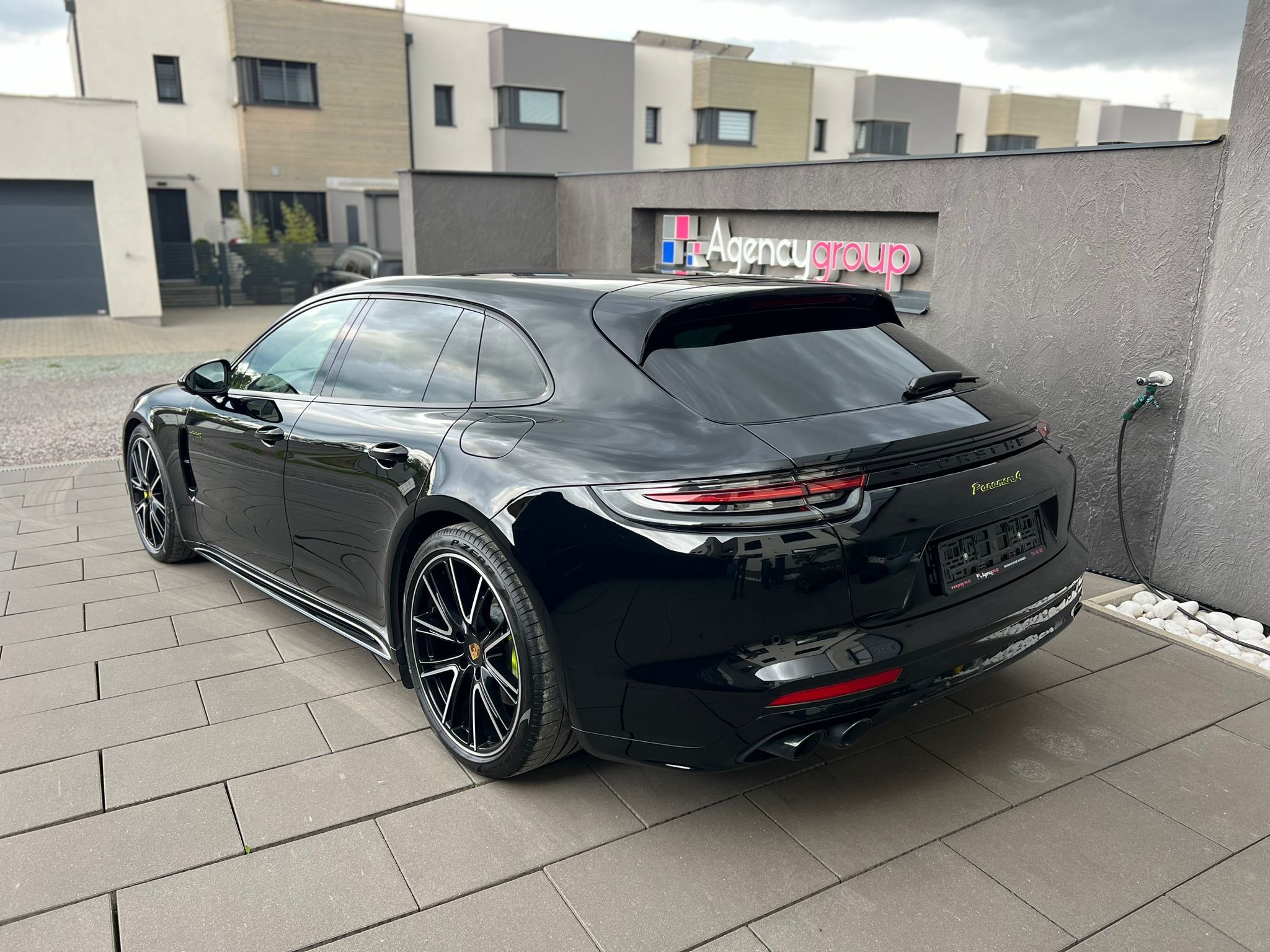 Porsche Panamera, SPORT TURISMO 4WD E-HYBRID DPH - fotka 3