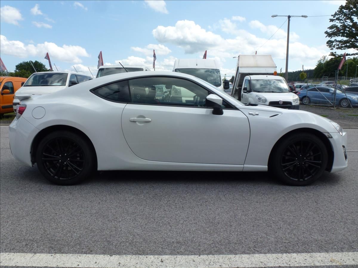 Toyota GT86, 2,0 16V BOXER Málo KM!!!  SCIO - fotka 6