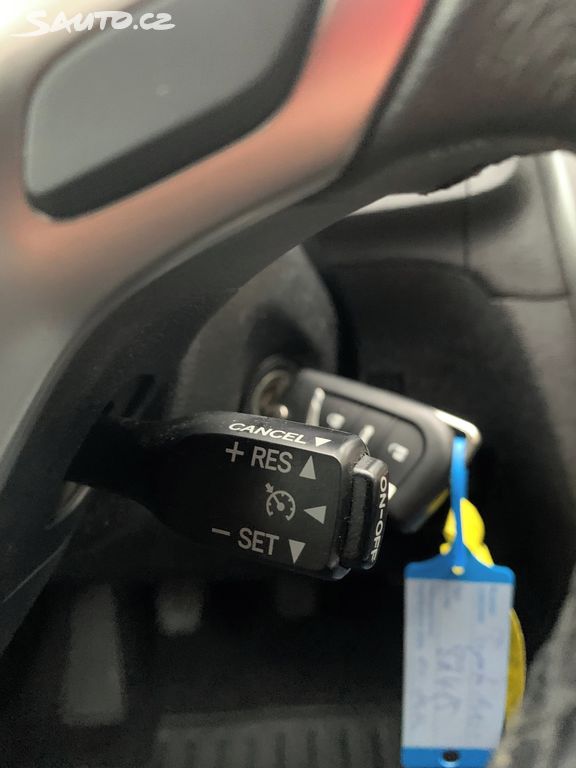 Toyota Avensis, fotka 14