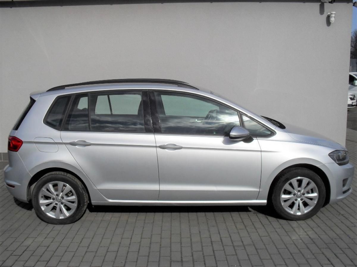 Volkswagen Golf Sportsvan, 1,6 TDI Tempomat ALU kola PDC - fotka 6