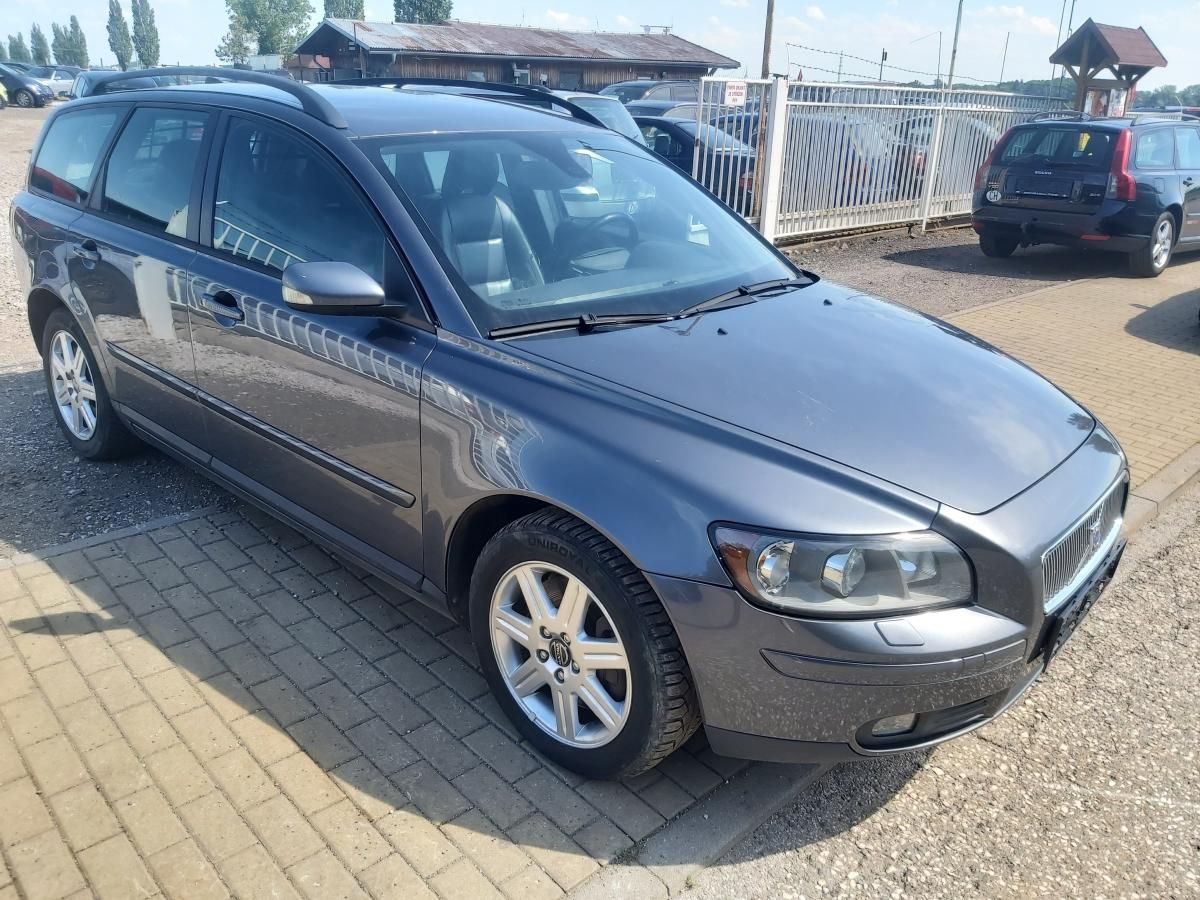 Volvo V50, T5 162 KW - fotka 4
