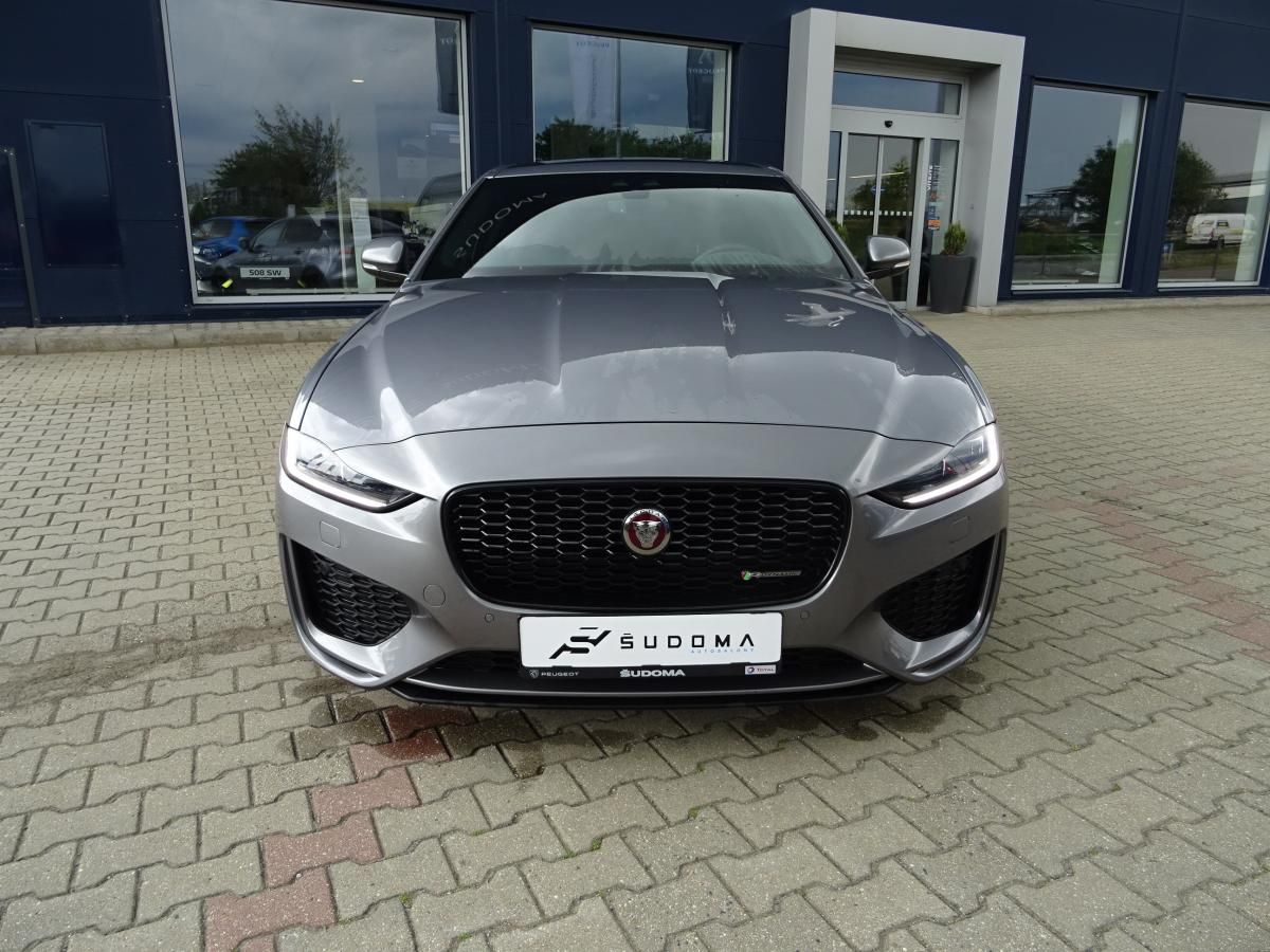 Jaguar XE, D180 R - Dynamic SE - fotka 2