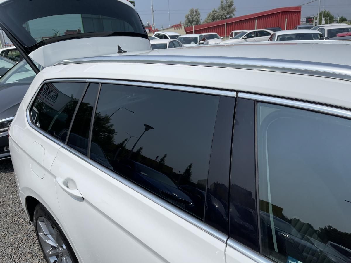 Volkswagen Passat, 2.0TDi HIGHLINE NEHAV-DPH-ČR! - fotka 5