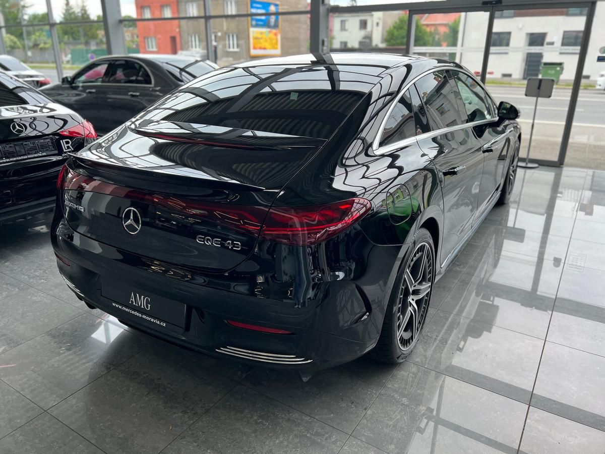 Mercedes-Benz EQE, Mercedes-AMG 43 4MATIC demo - fotka 5