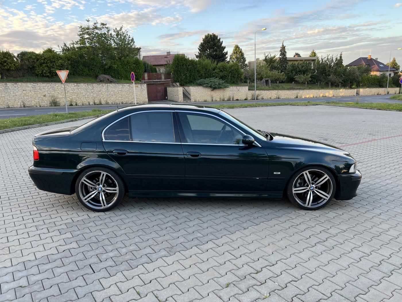 BMW Řada 5, e39 540iA 210kW M-paket - fotka 5