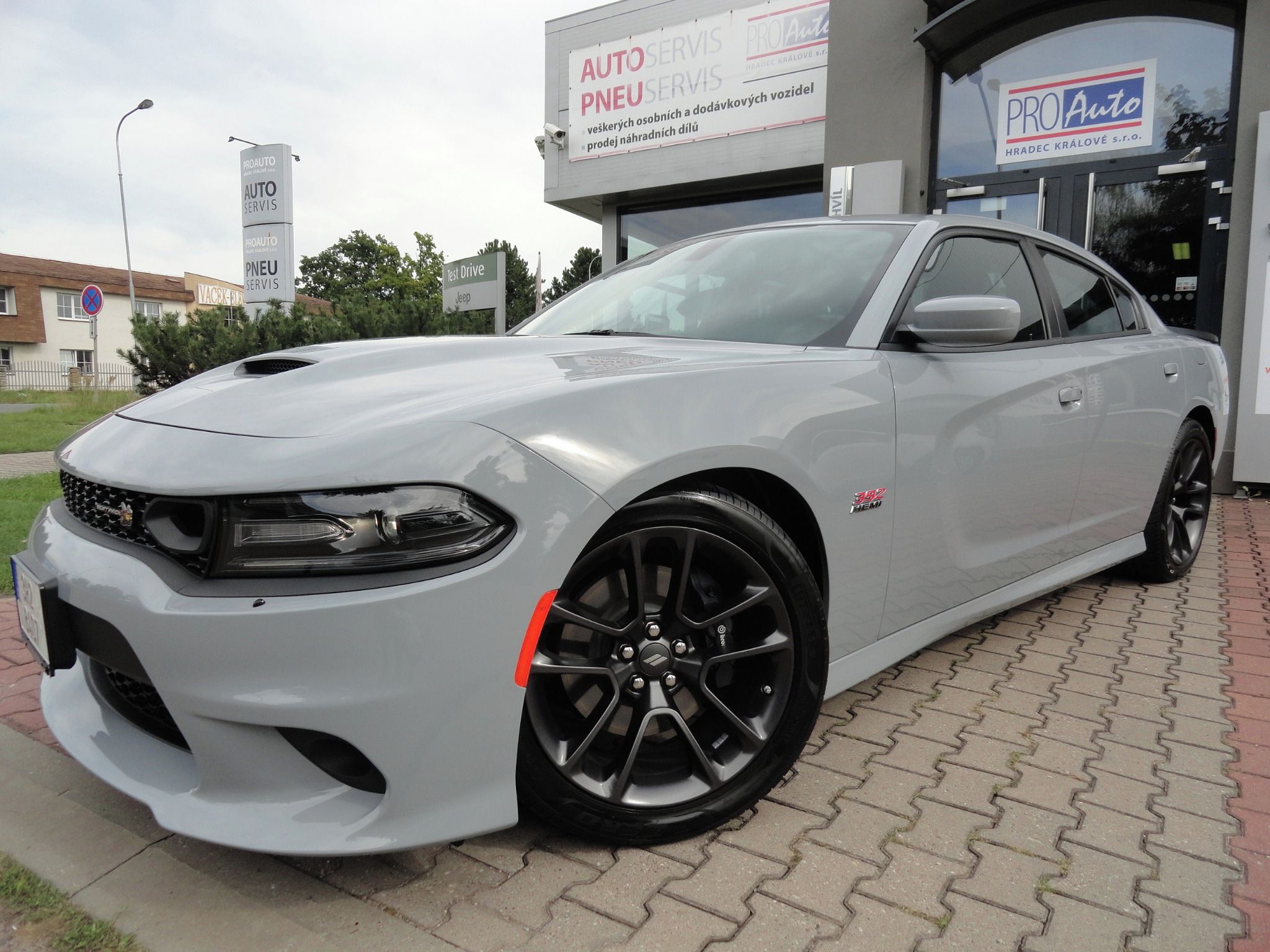 Dodge Charger, 6,4 V8 SRT Scat Pack Edition - fotka 3