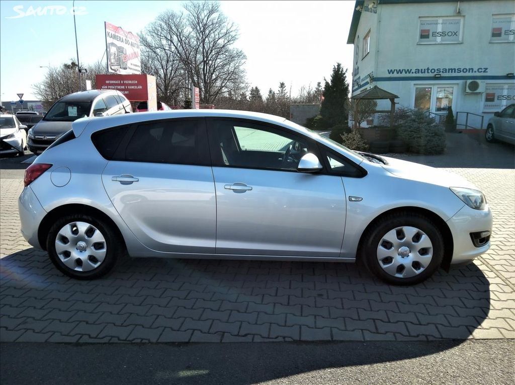 Opel Astra, 1,3 CDTi *ECOFLEX*KLIMATIZACE* - fotka 4