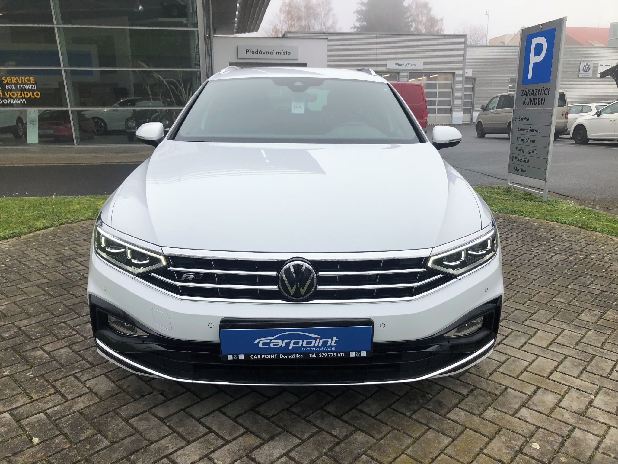 Volkswagen Passat Variant, R-Line 2,0 TDI - fotka 2