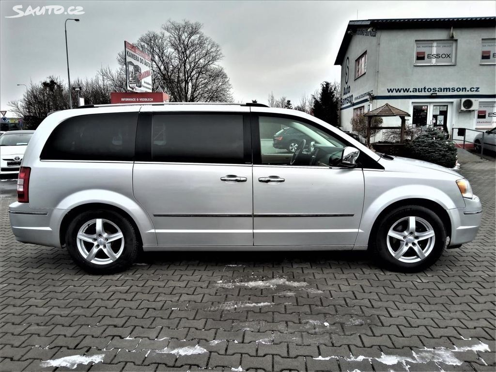 Chrysler Grand Voyager, 2,8CRDi GPS NAV-7MÍST* AUTOMAT - fotka 4