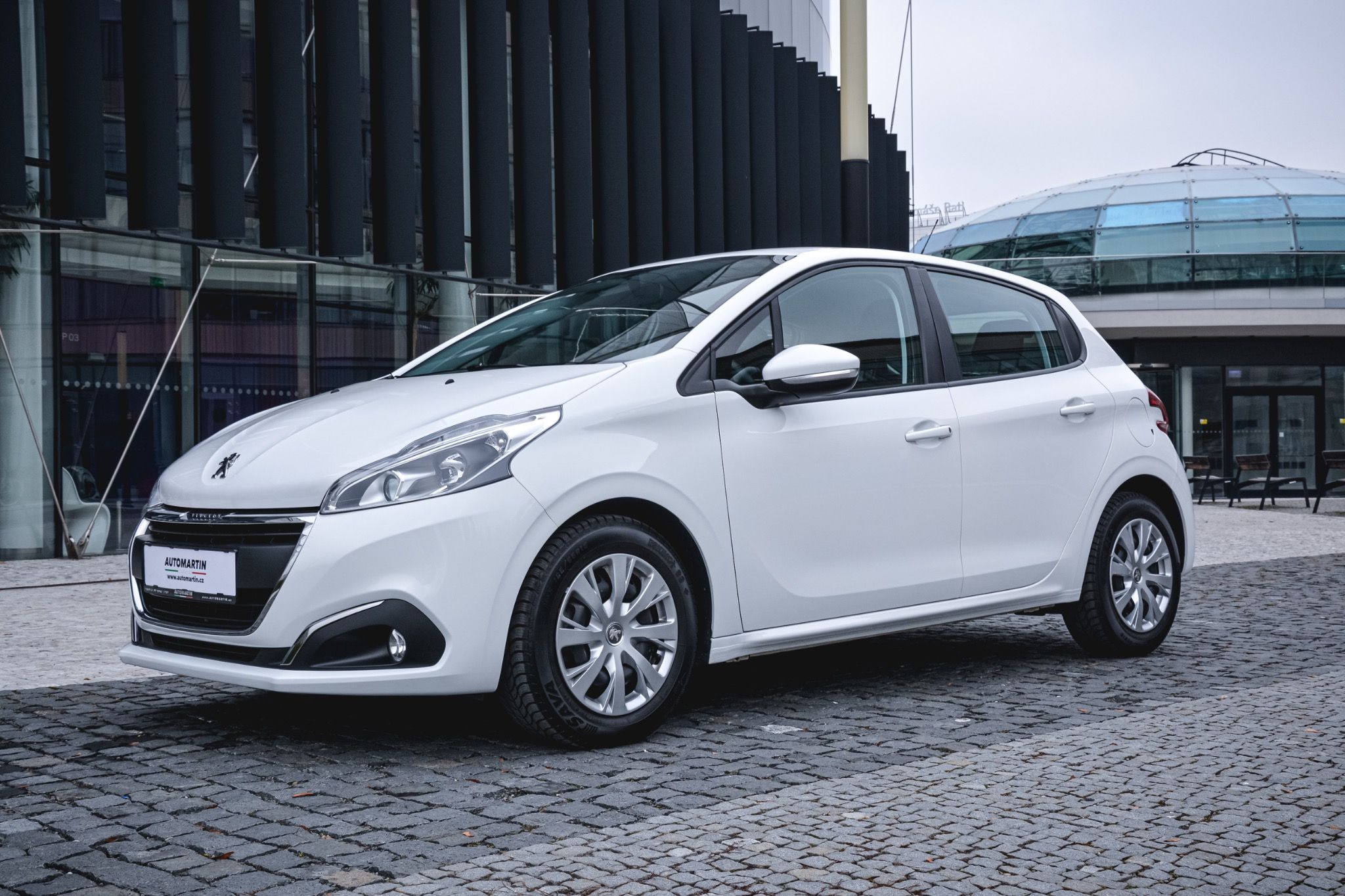 Peugeot 208, Active 1.5 Bluehdi 1 MAJ ČR - fotka 3