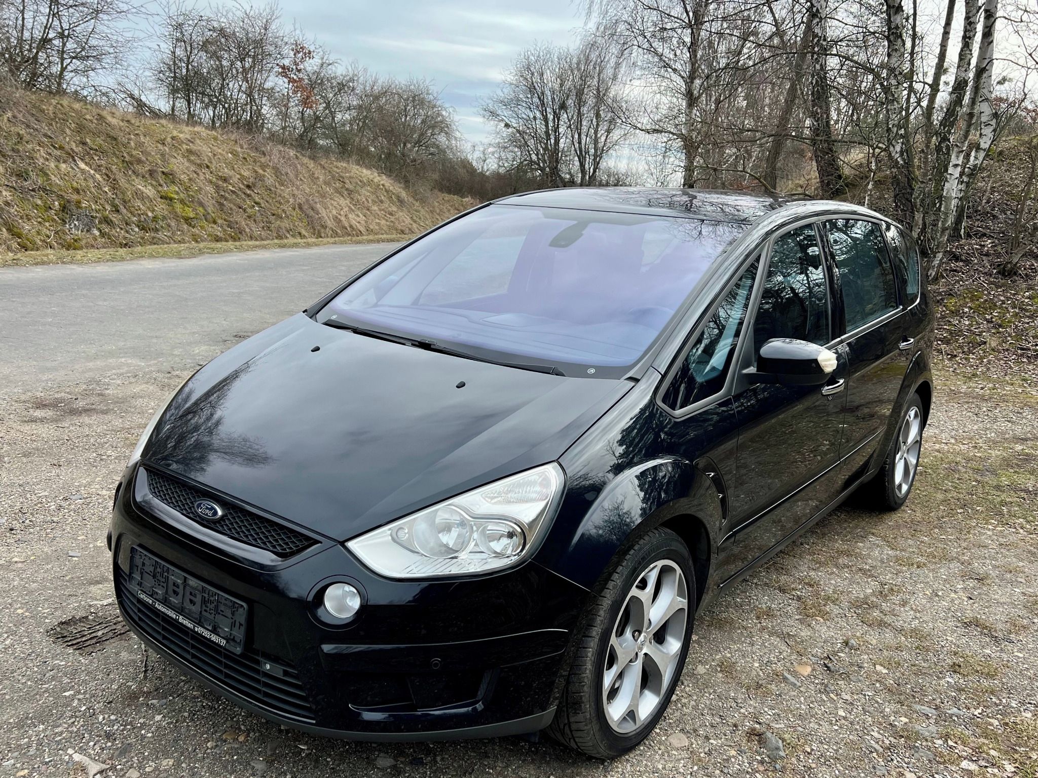 Ford S-MAX, 2.2TDCi 129kW.Panorama-Klima - fotka 2