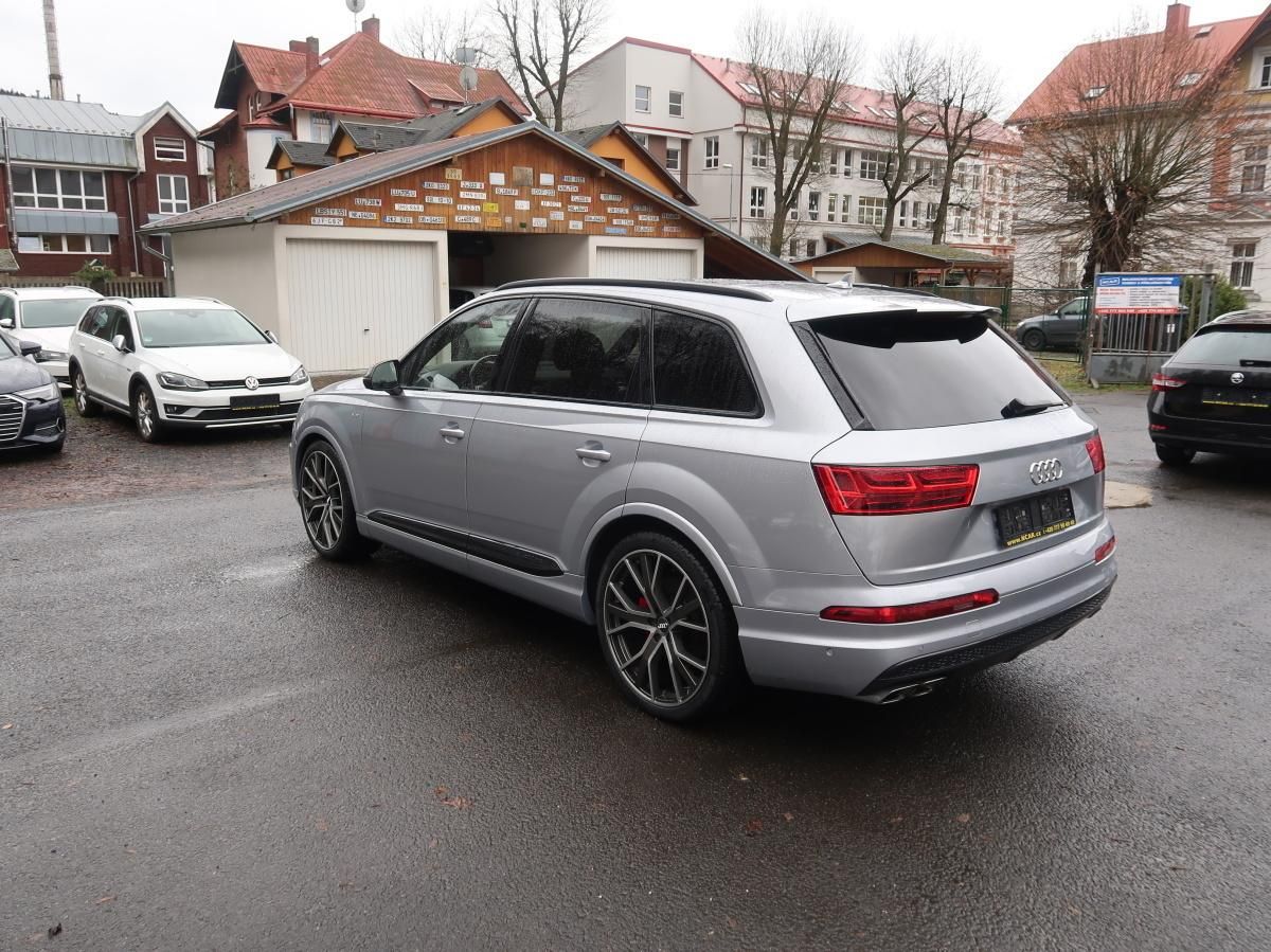 Audi SQ7, 4,0TDi,320kw,QUATTRO,21ALU - fotka 4
