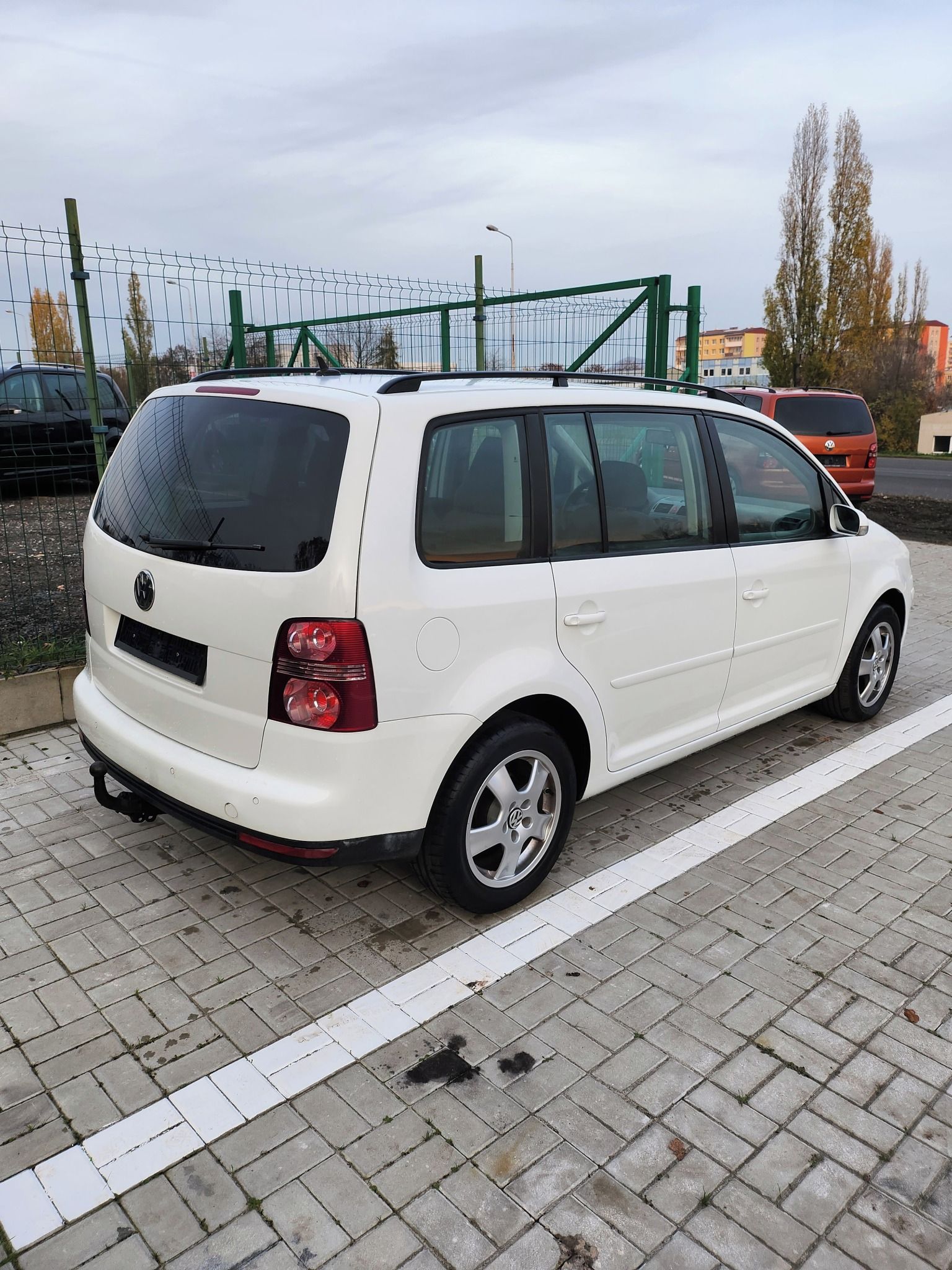 Volkswagen Touran, 2.0 Tdi - fotka 6