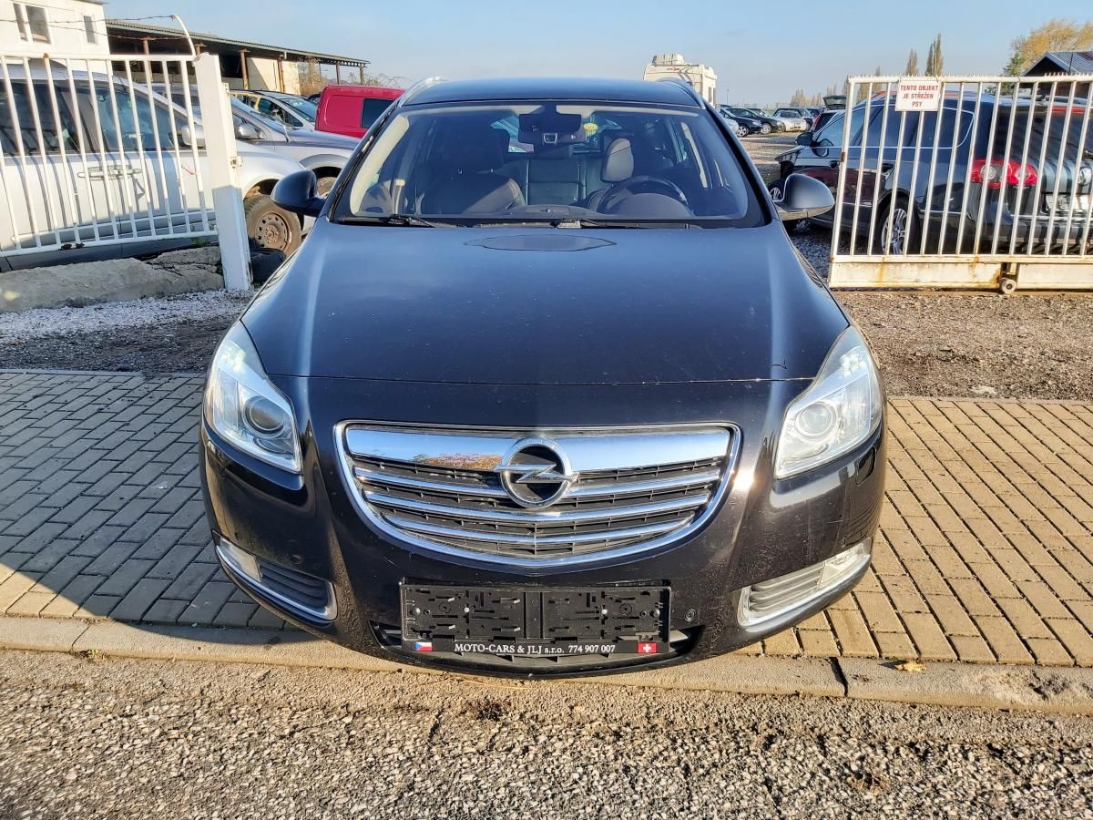 Opel Insignia, 2,0 T 162 KW - fotka 4