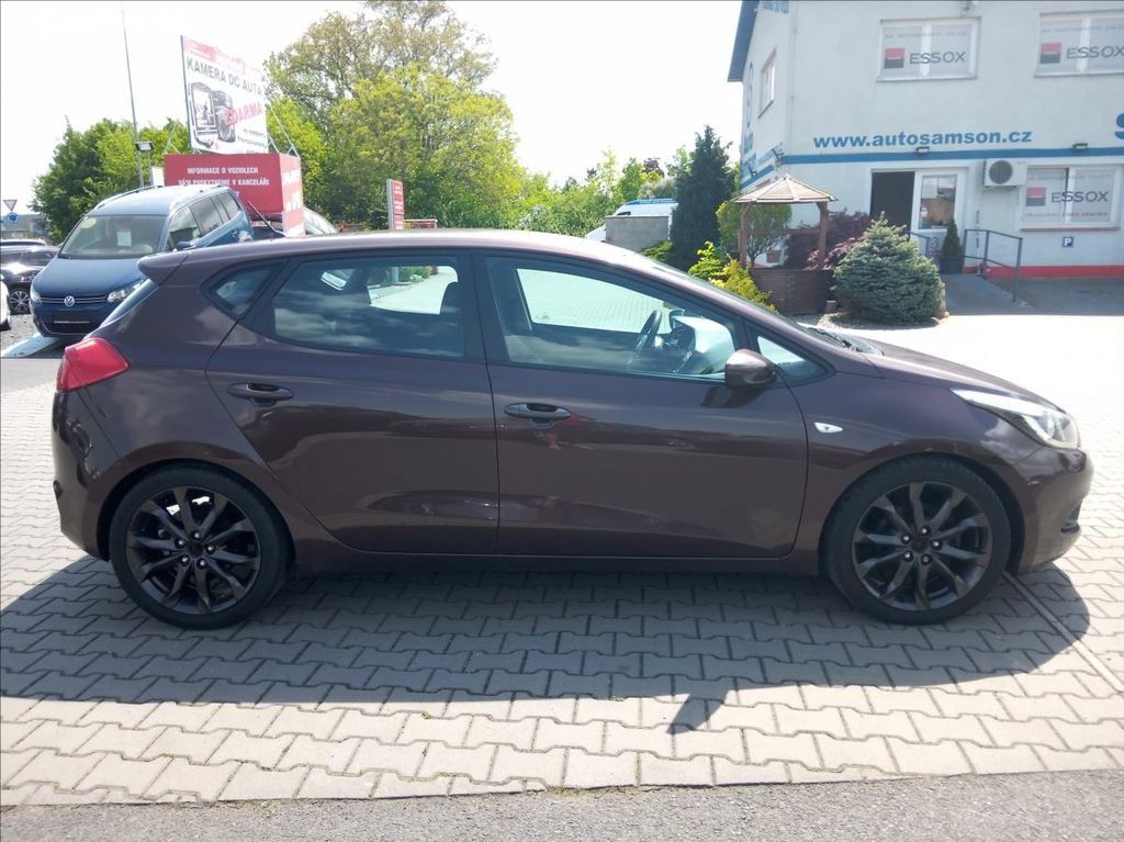 Kia Cee´d, 1,4 CRDi 66kW * KLIMA* ESP * - fotka 4