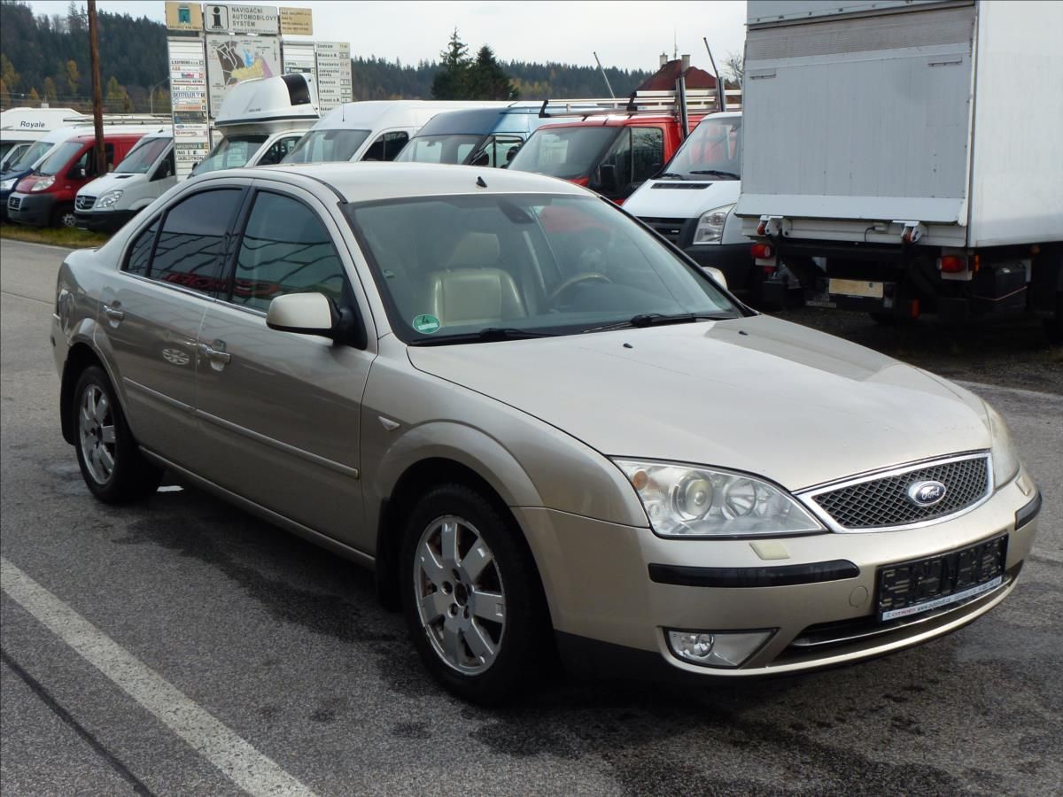 Ford Mondeo, 2,5 i V6 24V Ghia Automat - fotka 3