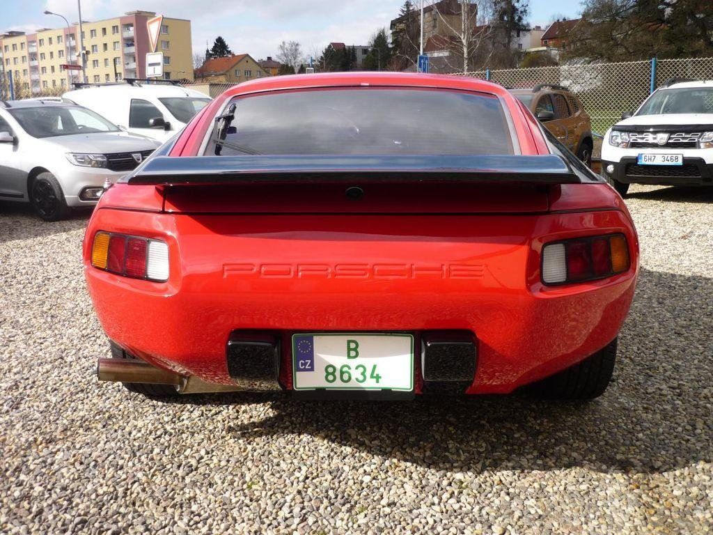 Porsche 928, 4,5 170KW - fotka 6
