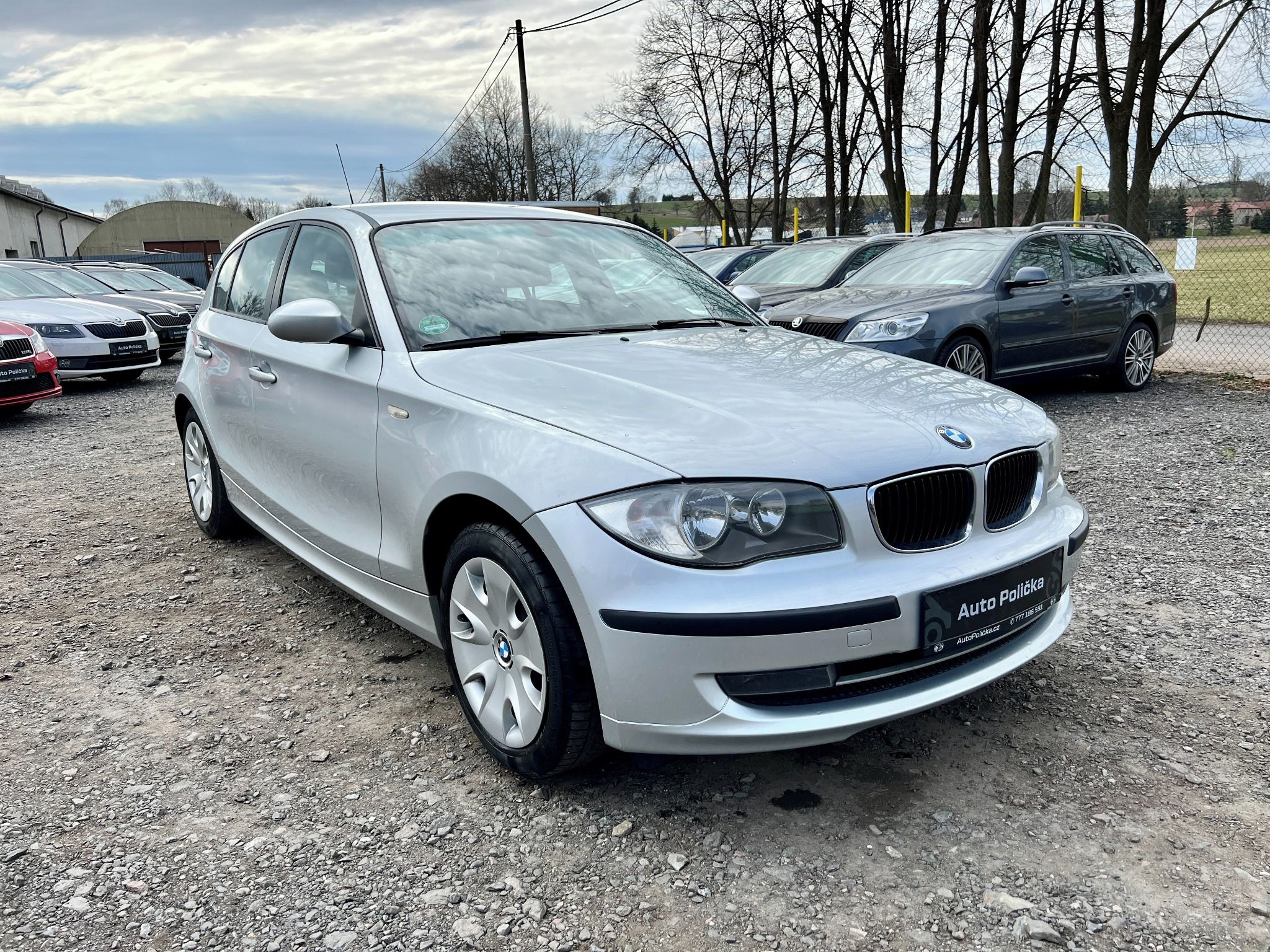 BMW Řada 1, 116i 90kW Klima,Výhřevy,Servis - fotka 4