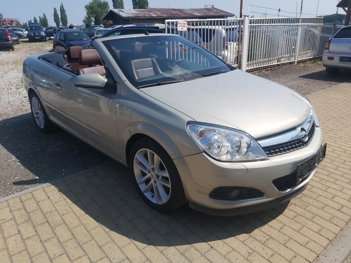 Opel Astra, 1,6  132KW - fotka 6