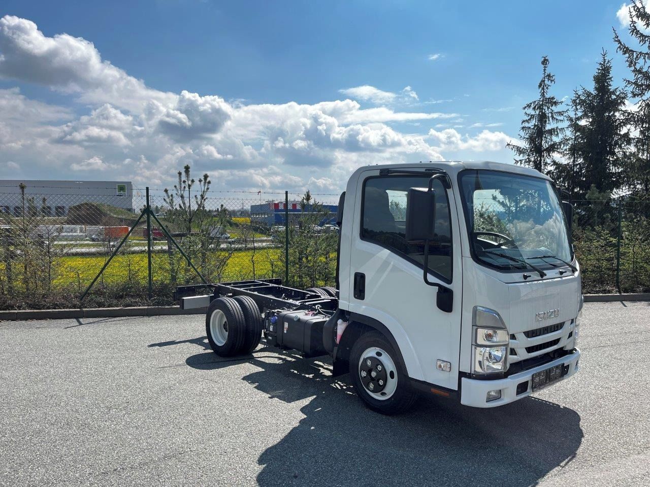 Isuzu, ISUZU M21