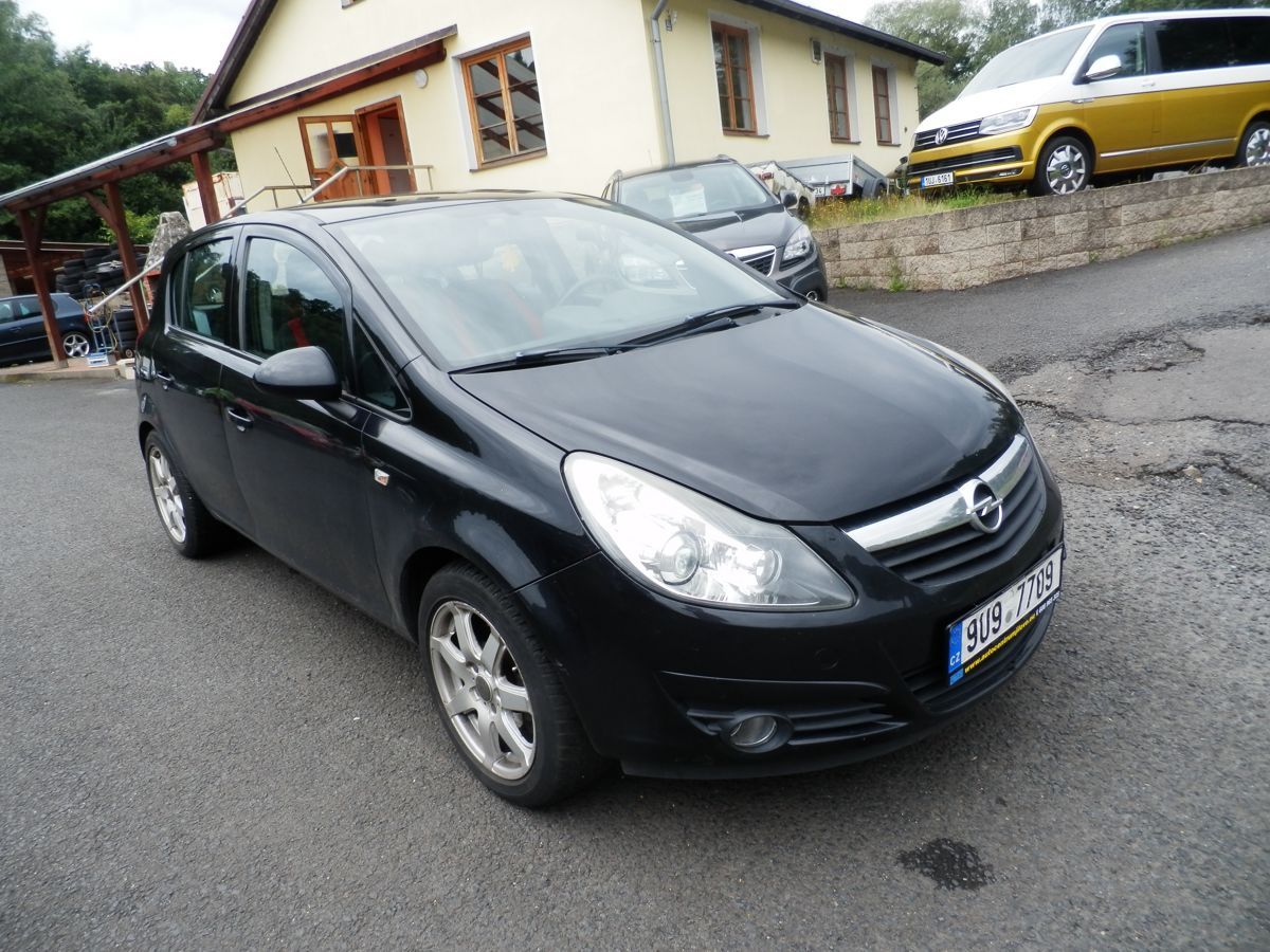Opel Corsa, 1,7CDTI 96KW - fotka 5