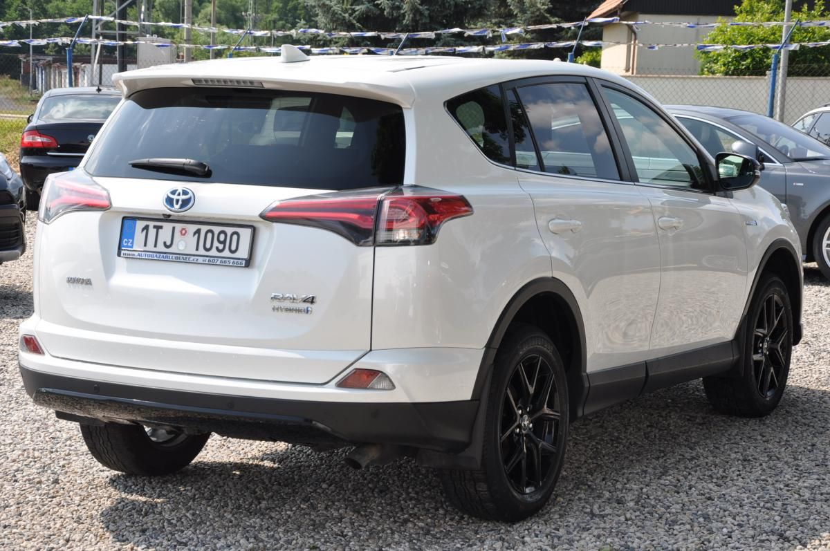 Toyota Rav4, 2.5HSD 114kW - fotka 3