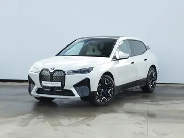 BMW iX, xDrive50