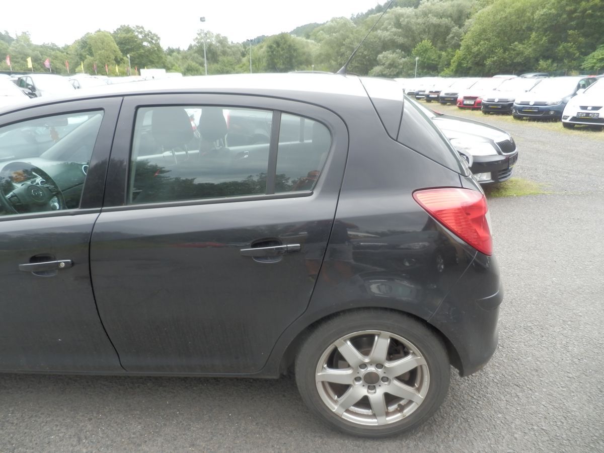 Opel Corsa, 1,7CDTI 96KW - fotka 3