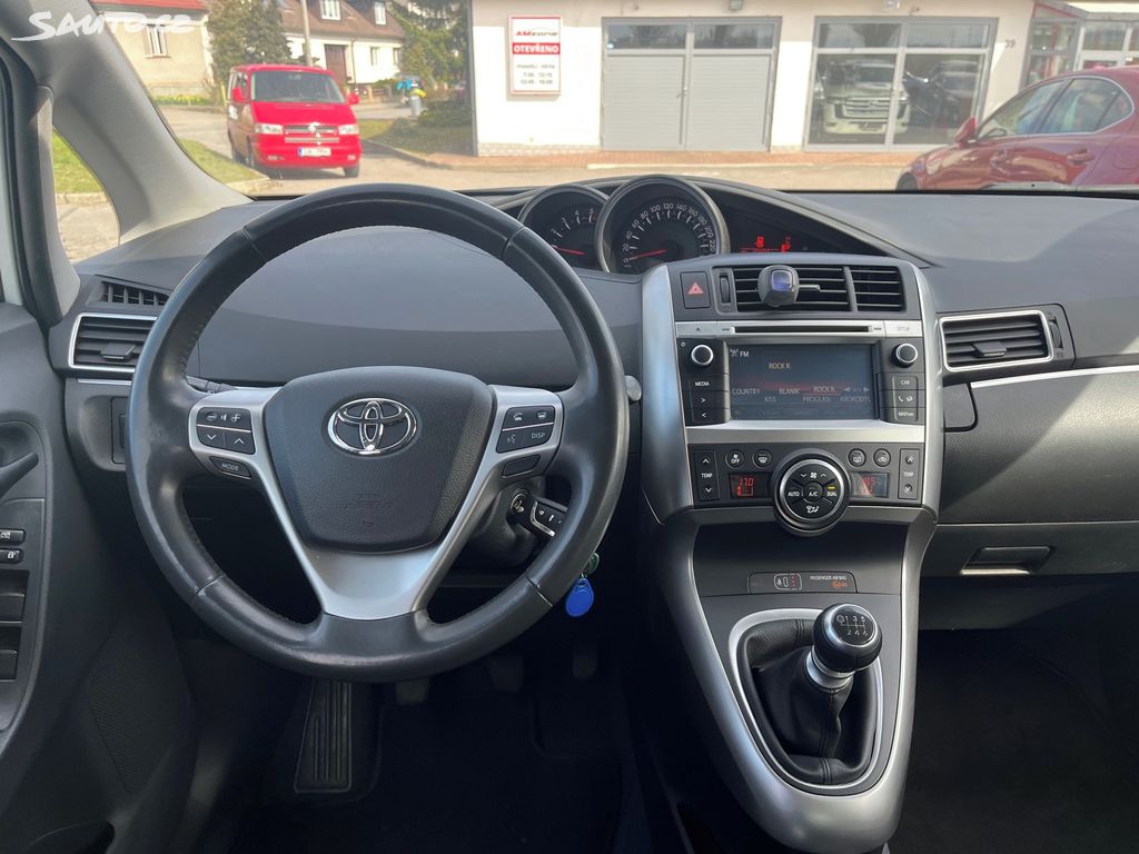 Toyota Verso, fotka 16
