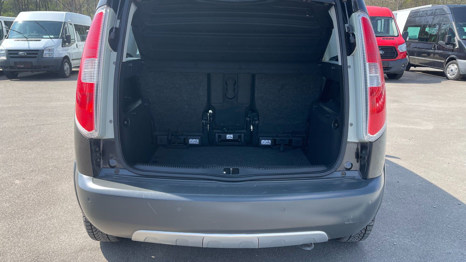 Škoda Roomster, SCOUT 1.6 TDi - fotka 5