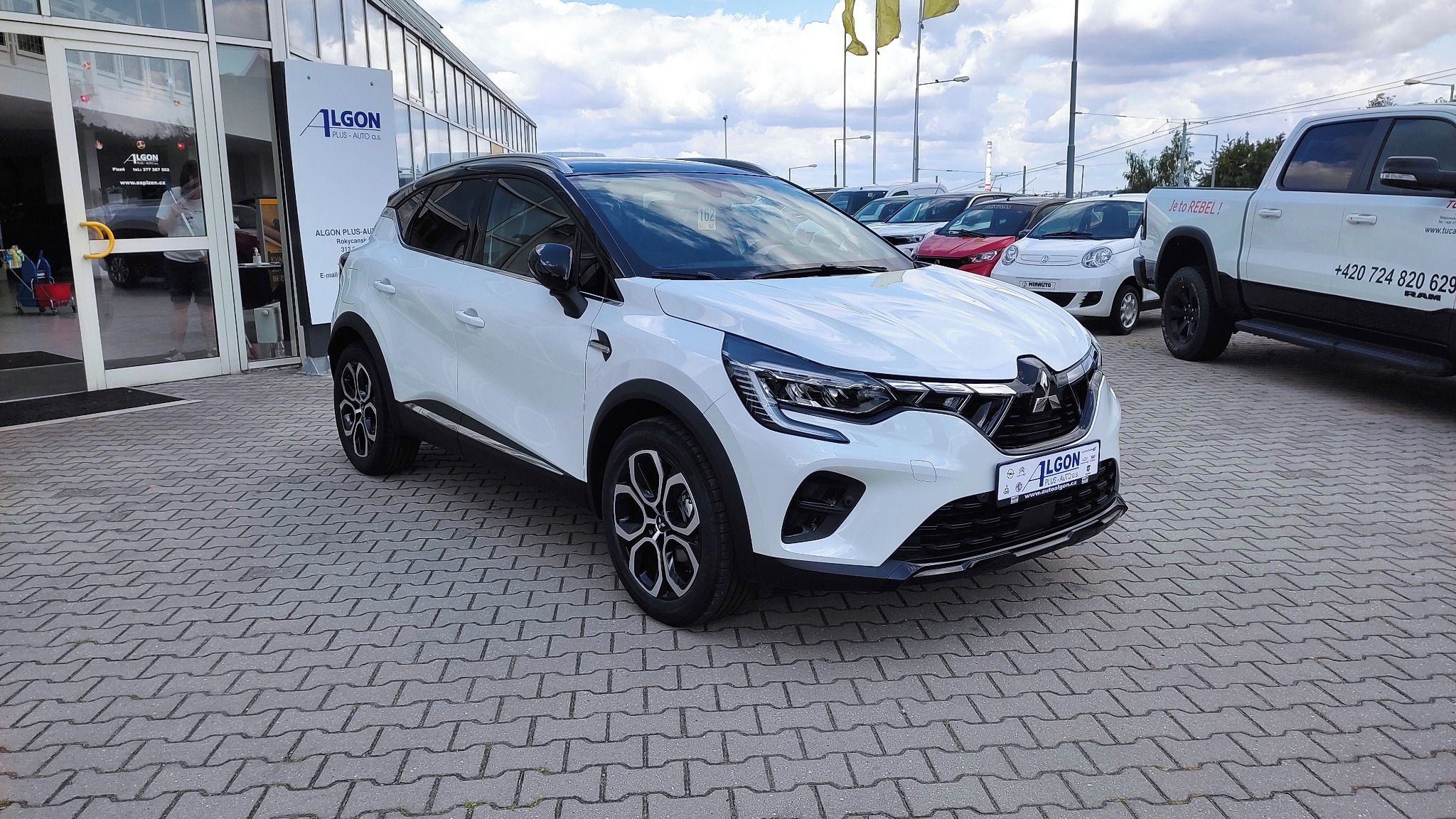 Mitsubishi ASX, Intense+ 1,3 DI-T Mild Hybrid - fotka 6