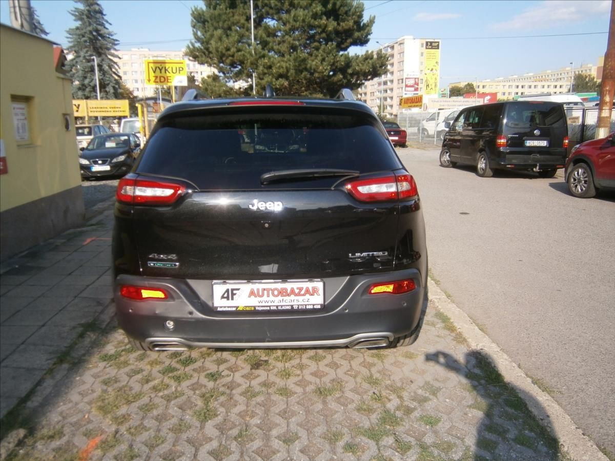 Jeep Cherokee, 2,2 AWD 9ATX 200k Act Drive II - fotka 5
