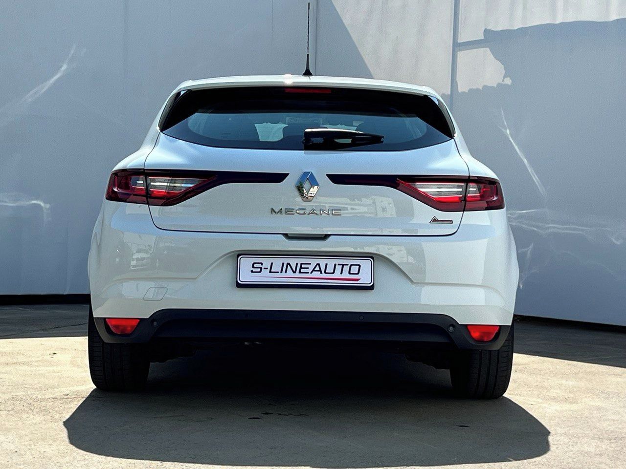 Renault Mégane, 1.6 Klima/ČR 2.maj Serv.kniha - fotka 5