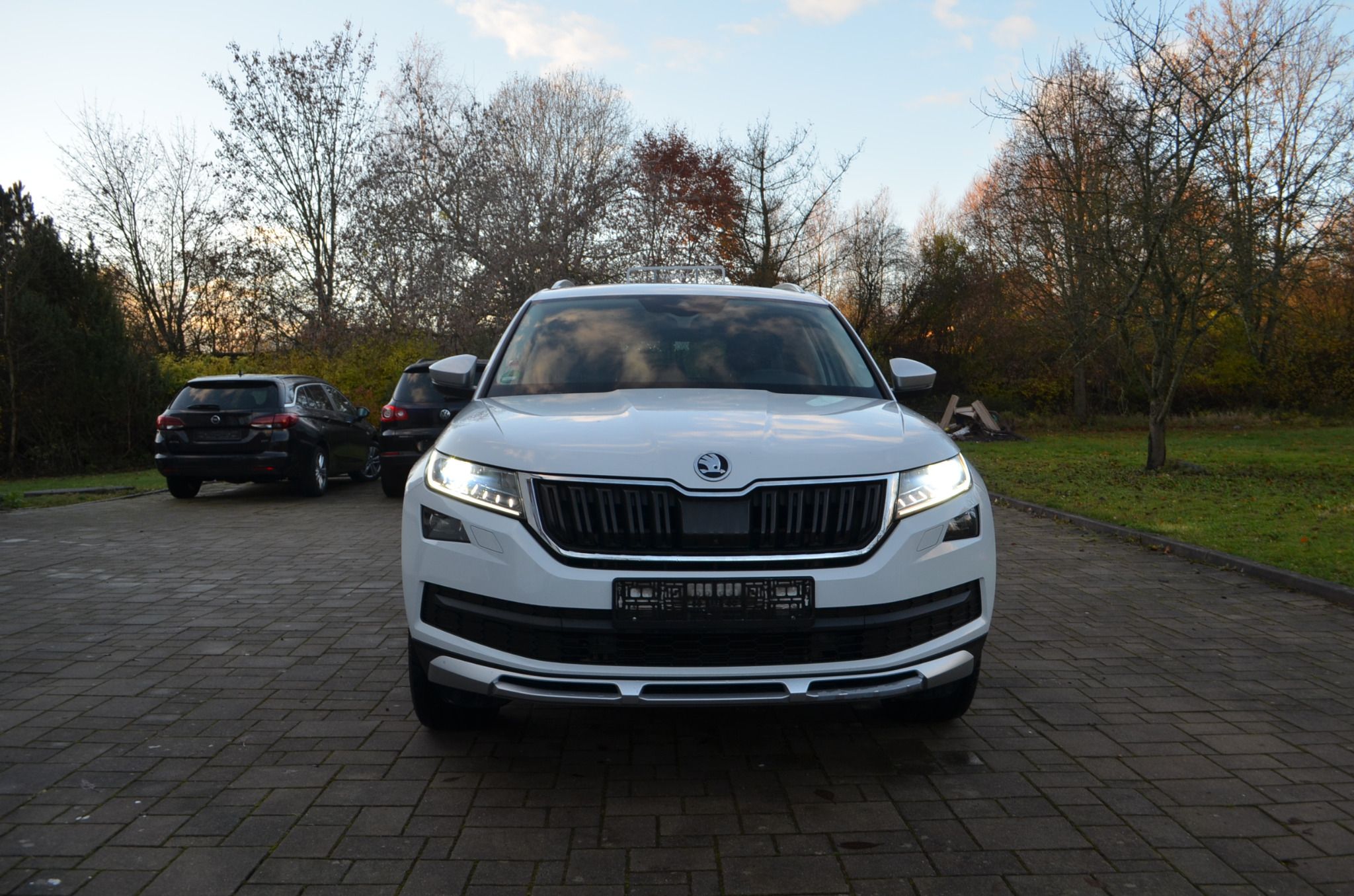 Škoda Kodiaq, SCOUT 2.0TDI 140KW DSG 4*4 TOP - fotka 3
