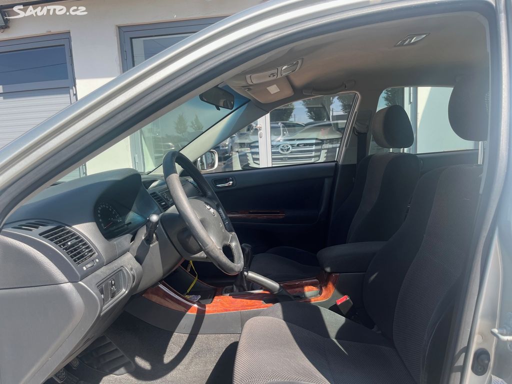 Toyota Camry, fotka 8