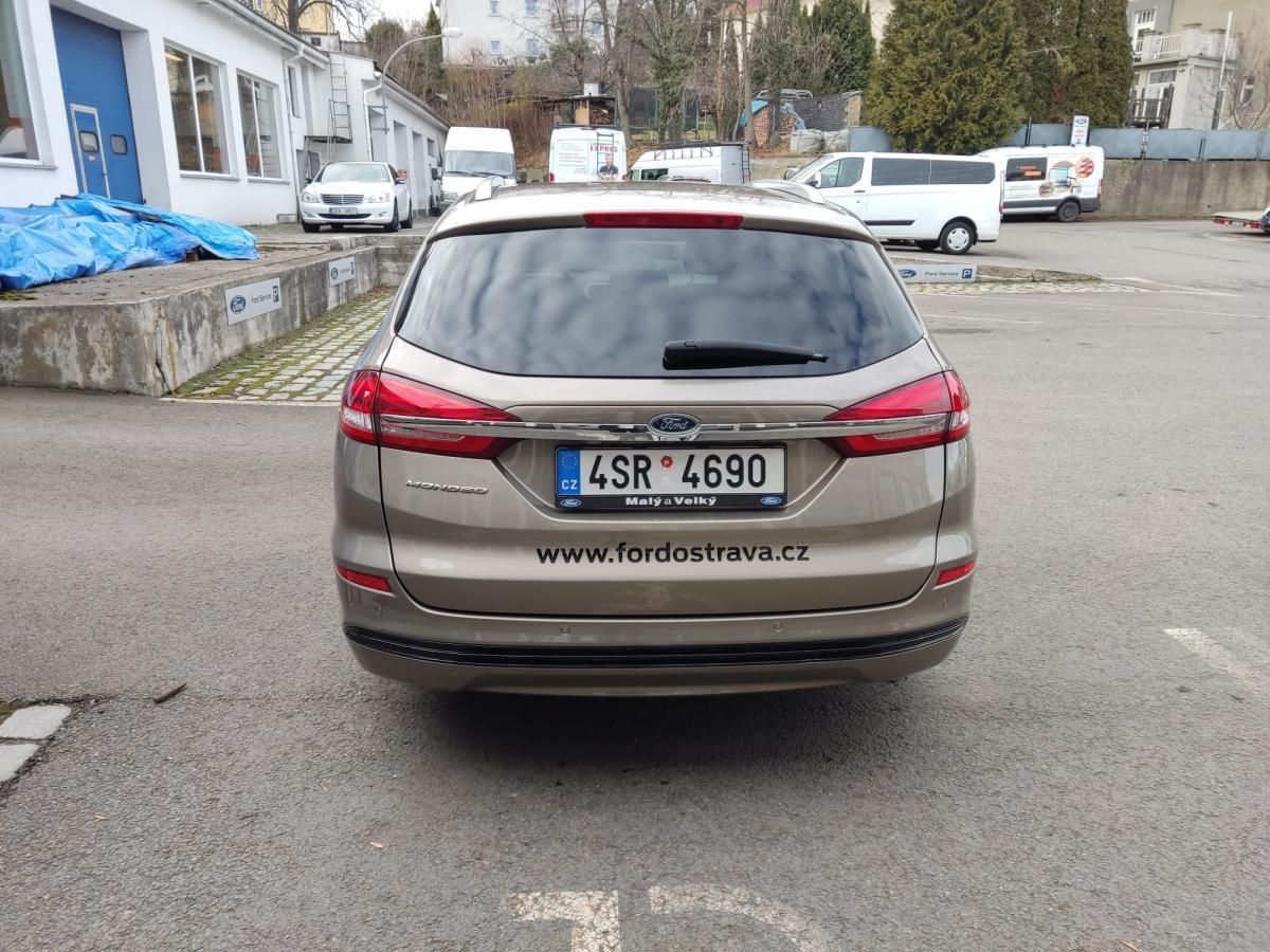 Ford Mondeo, 2.0 Hybrid 187k Titanium - fotka 6