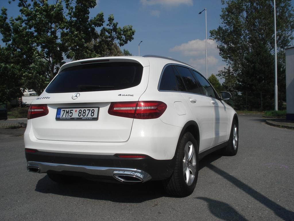 Mercedes-Benz GLC, 220 D   4 MATIC SPORT - fotka 5