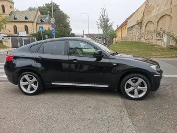 BMW X6, 3,5d 210KW 20alu Xdrive