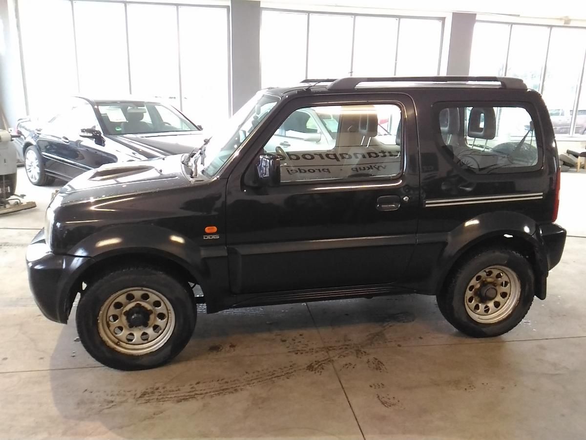 Suzuki Jimny, 1,5DDiS,4X4,TAŽNÝ - fotka 4