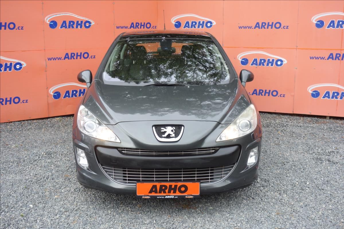 Peugeot 308, 1,6 THP,SERVIS.KN.,PANORAMA. - fotka 2