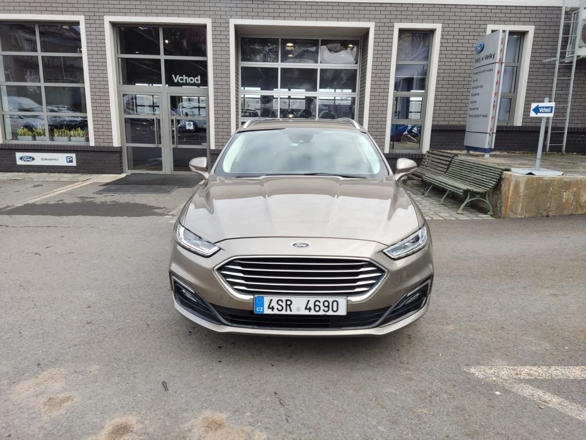 Ford Mondeo, 2.0 Hybrid 187k Titanium - fotka 2