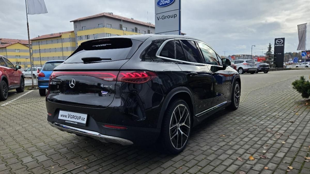 Mercedes-Benz EQE - fotka 5